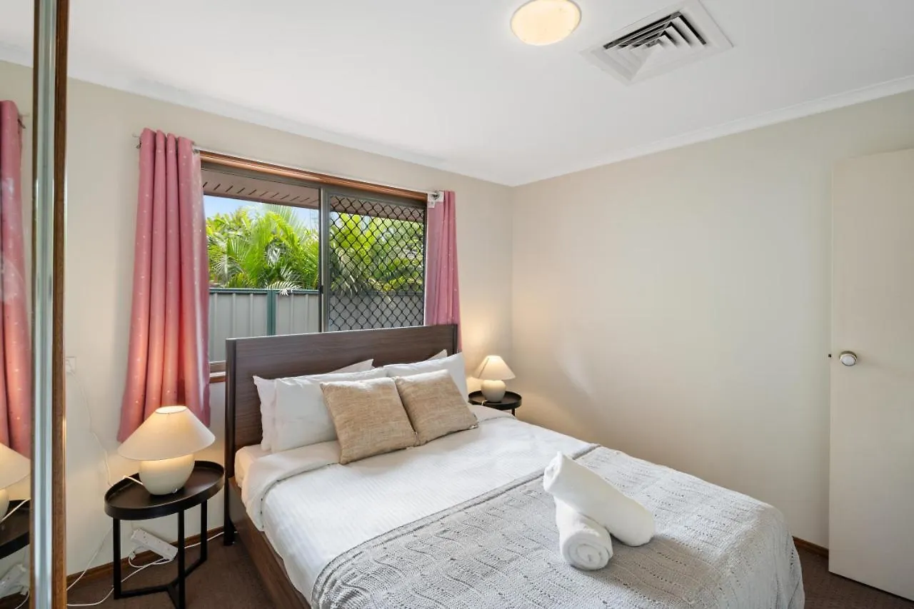 Vintage Elegance Morden Comfort 5Brhouse Robertson Brisbane 0*,  Australia